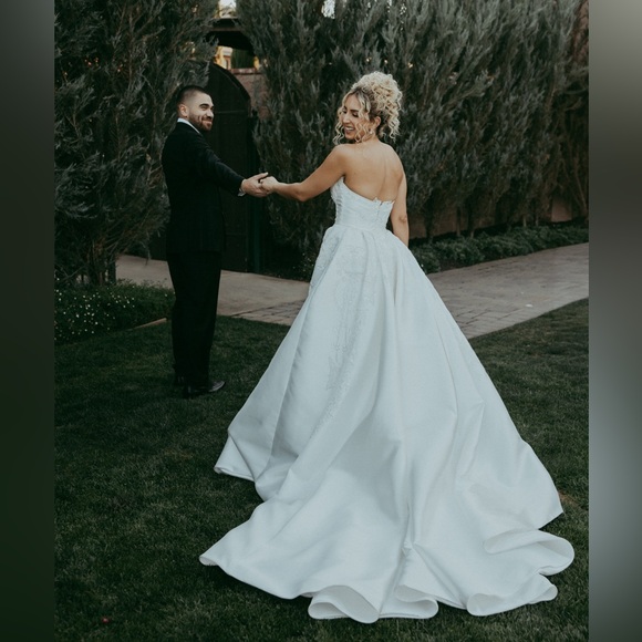 Leah Da Gloria Marie Gown + Overskirt - Picture 6 of 16